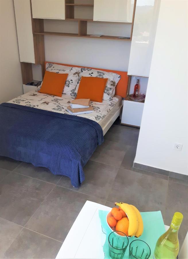 Apartmani Dalmacjia Grebaštica Exterior foto