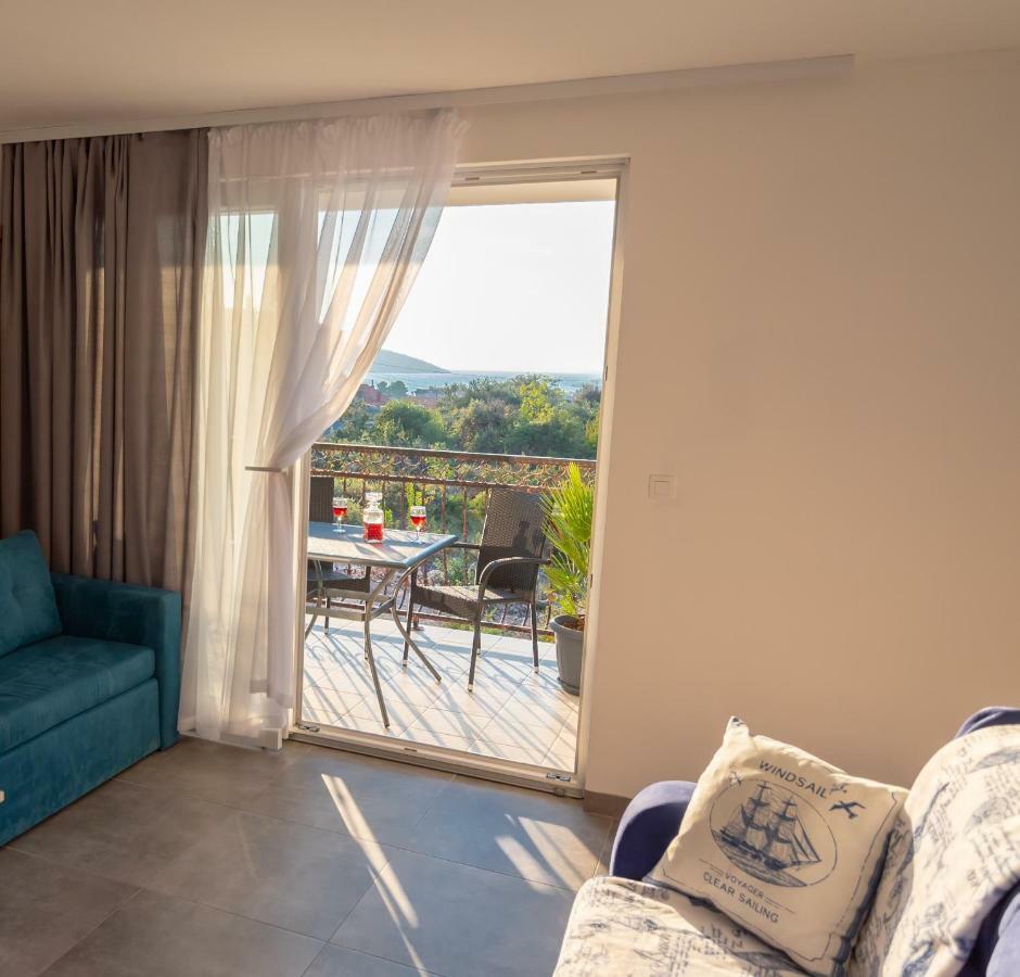 Apartmani Dalmacjia Grebaštica Exterior foto