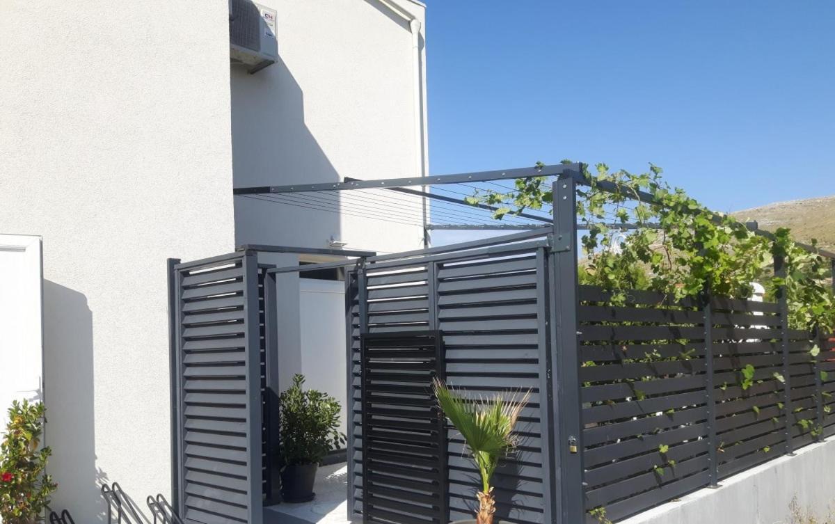 Apartmani Dalmacjia Grebaštica Exterior foto